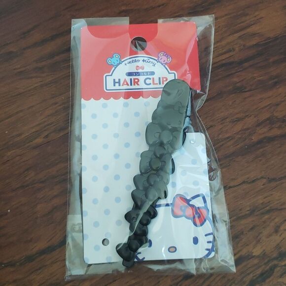 NWT Hello Kitty Stacked Bows Black Hairclip - Picture 1 of 2